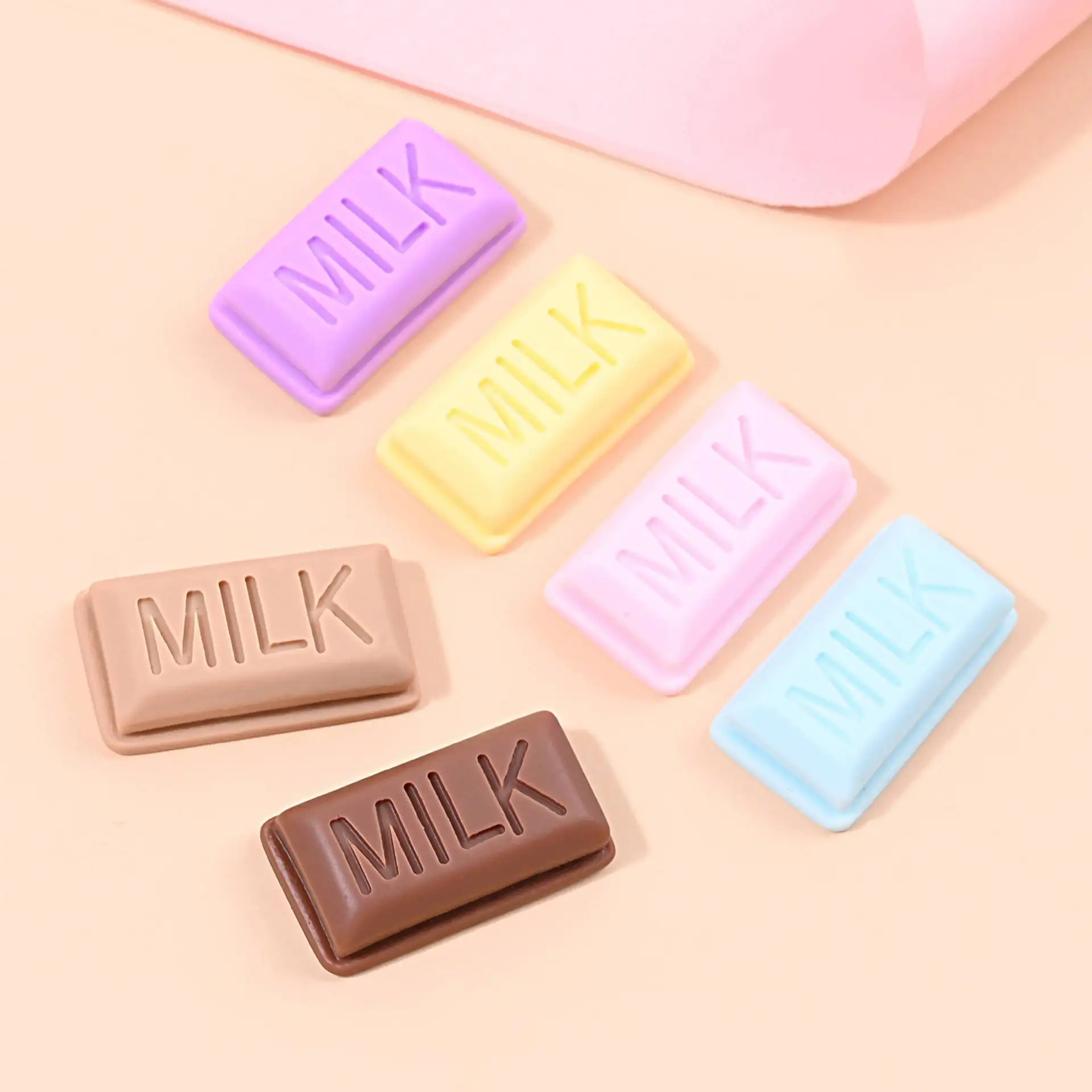 10 Chiếc Mô Phỏng Nhựa Sáng Tạ - đánh giá và giá Phone Accessories Doll