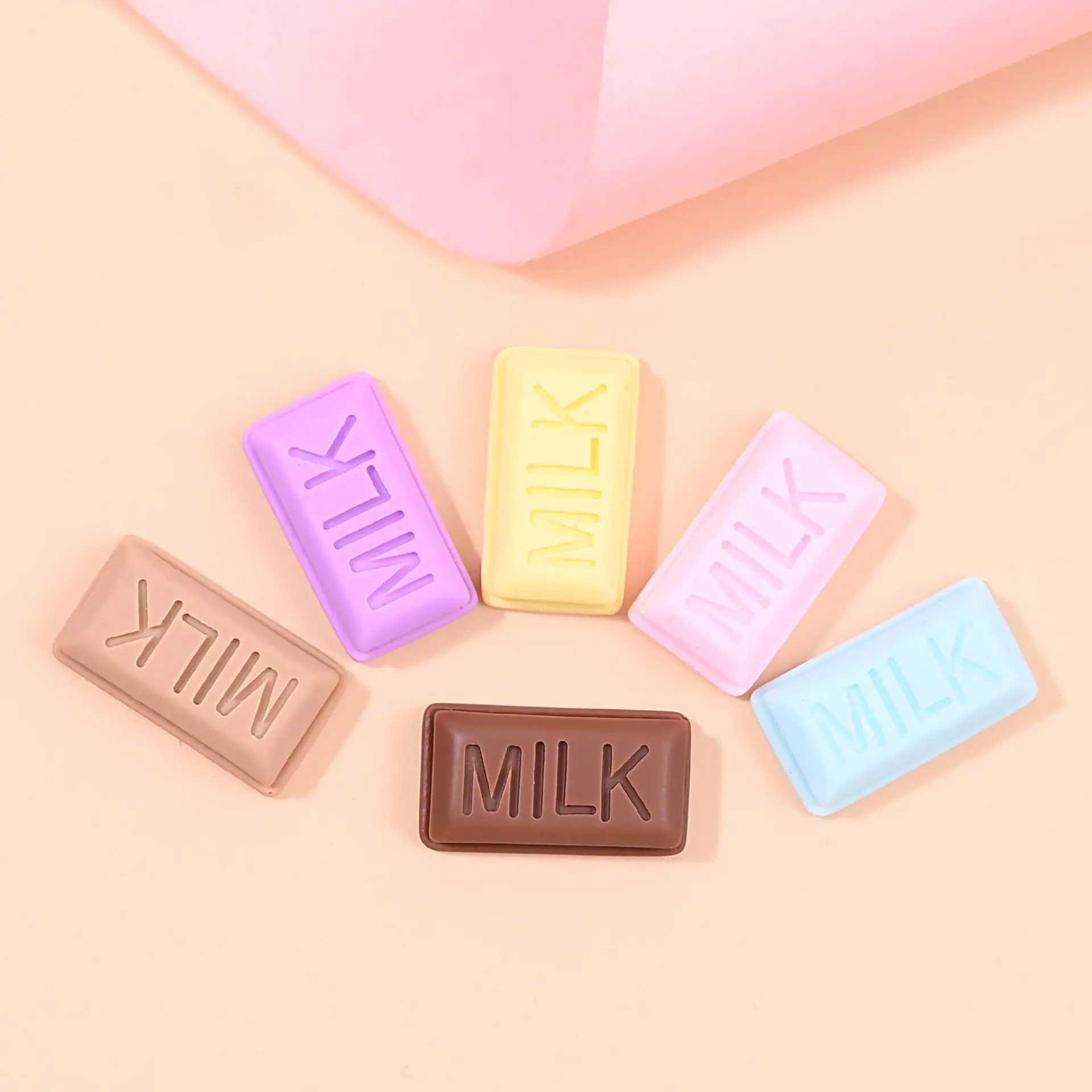 10 Chiếc Mô Phỏng Nhựa Sáng Tạ - đánh giá và giá Phone Accessories Doll